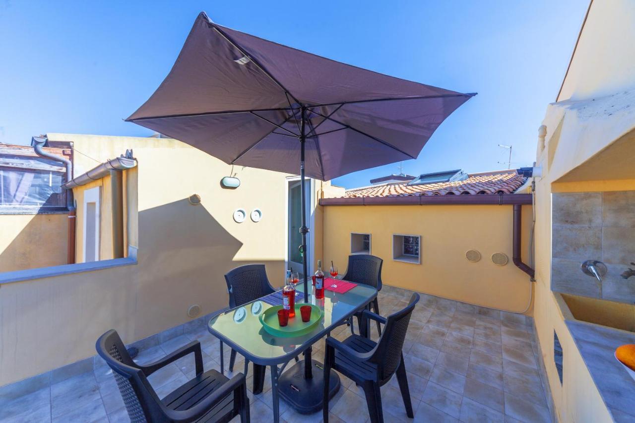 Ferienwohnung La Terrazza Sul Tempio Di Apollo Syrakus Exterior foto
