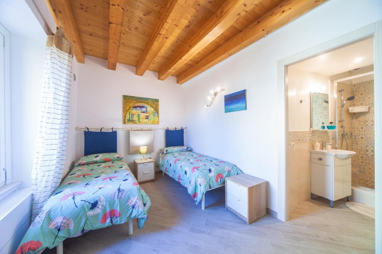 Ferienwohnung La Terrazza Sul Tempio Di Apollo Syrakus Exterior foto
